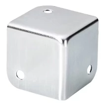 Adam Hall 4000 sarok